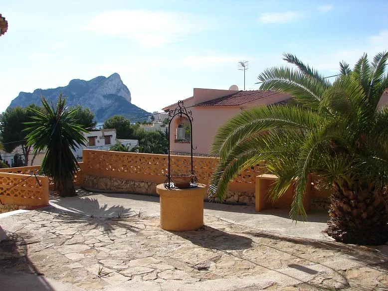 VILLA EN CALPE CON UNAS VISTAS INCREIBLES AL MAR Y PEÑÓN