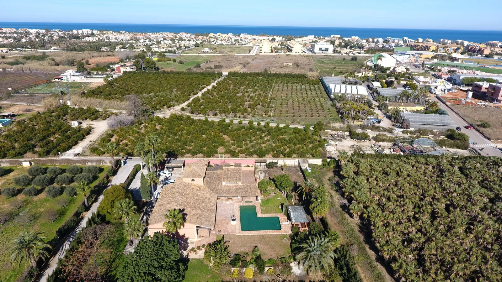 Encantadora casa de campo en estilo español en una parcela tranquila, grande cerca de Denia