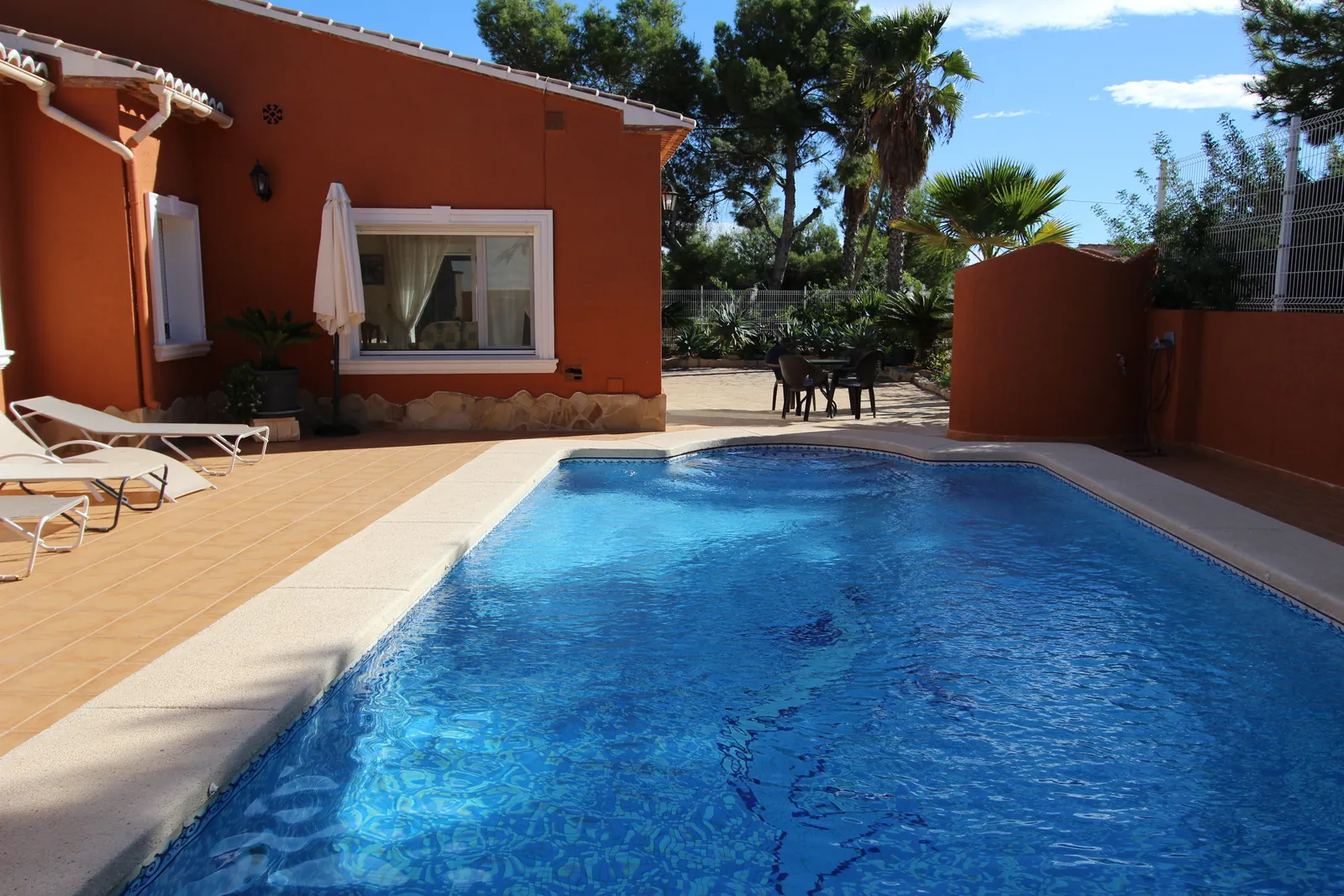 VILLA MUY CERCA DE LA PLAYA Y DE SUPERMERCADOS