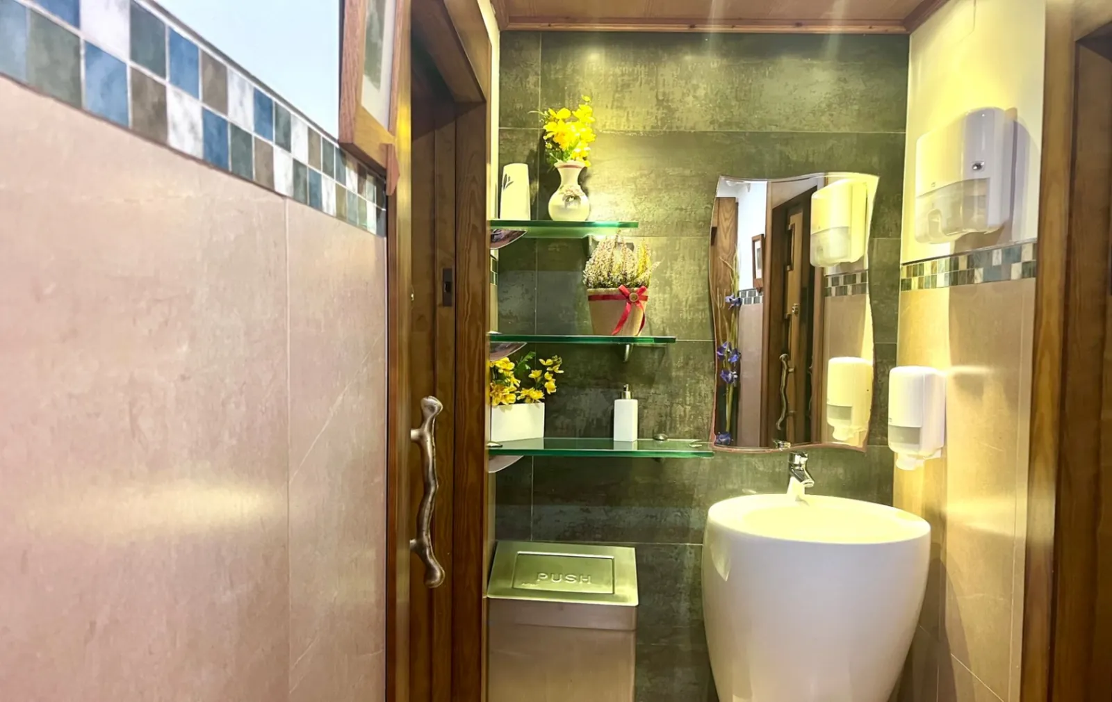 Oportunidad Única: Restaurante en Venta en Benissa Pueblo