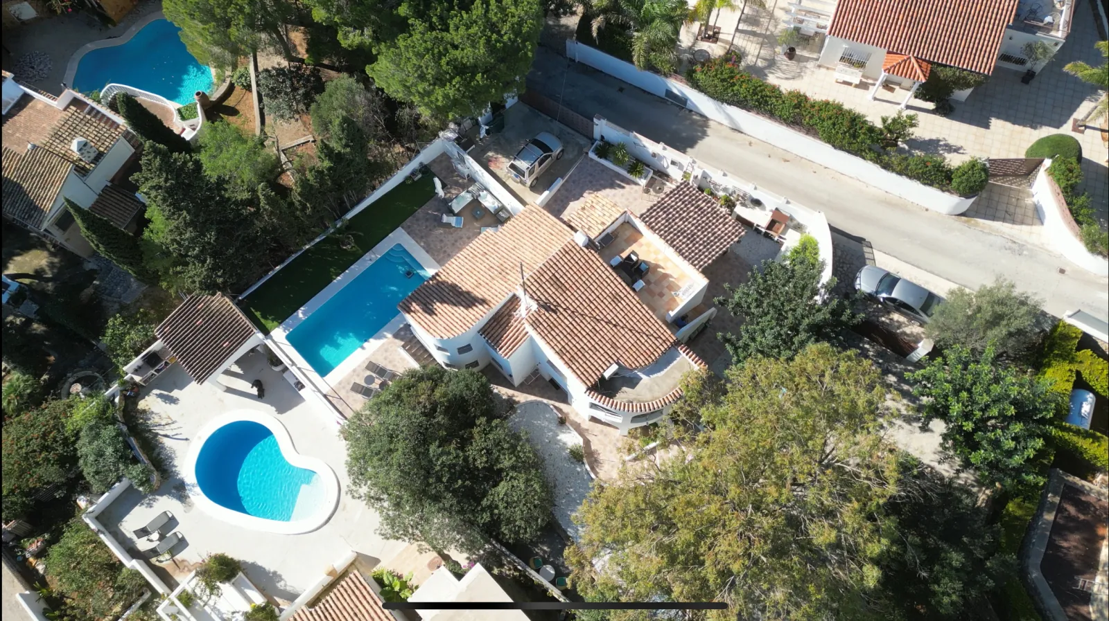 Preciosa villa reformada de 3 dormitorios con piscina privada nueva en una zona residencial privilegiada