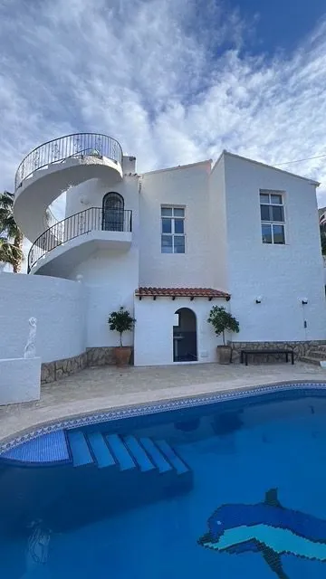 Villa en venta en Calpe / Calp