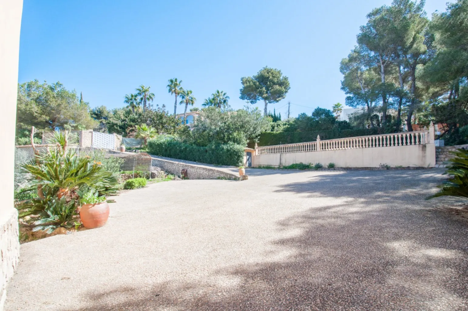 Villa con Vistas al Mar y Privacidad en Jávea – Costa Nova
