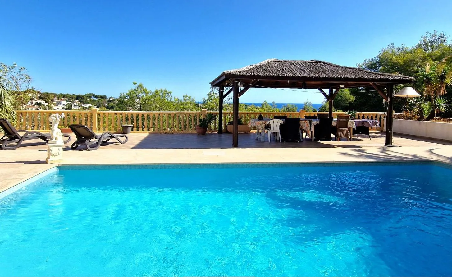 Villa con vistas al mar en venta en Benissa