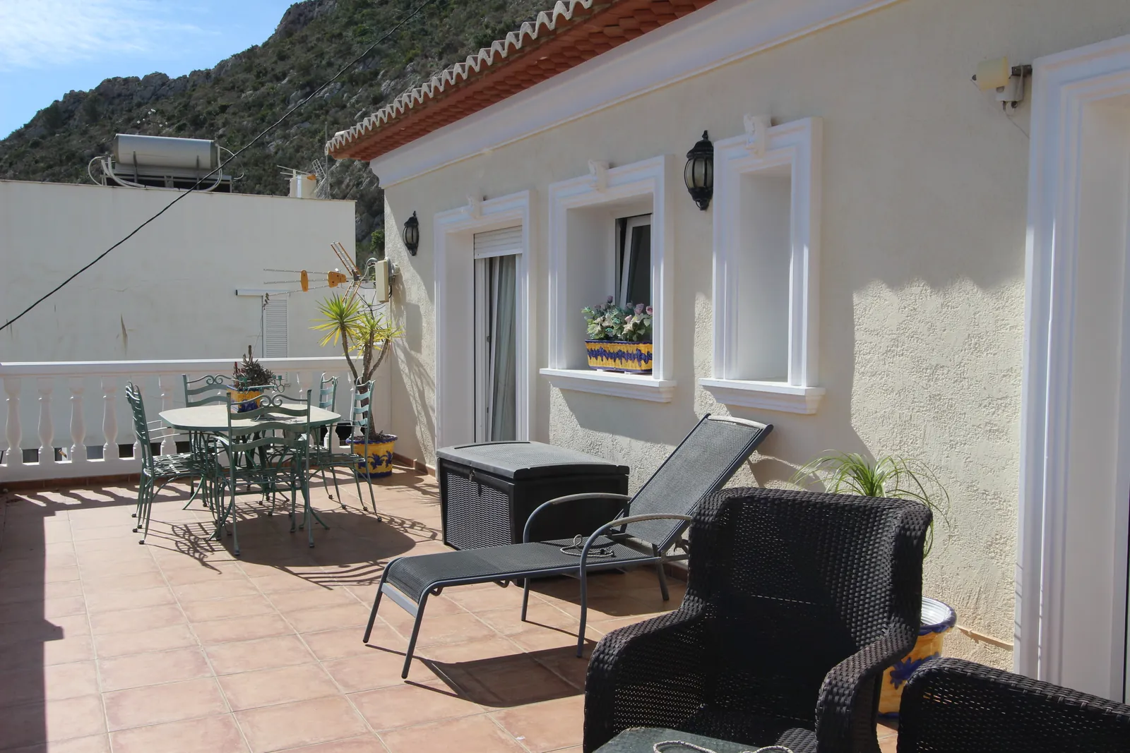 VILLA CON VISTAS IMPRESIONANTES AL MAR