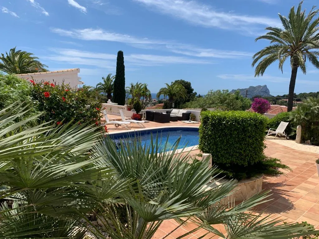 Luxury villa with sea views and two guest houses for sale in Benissa