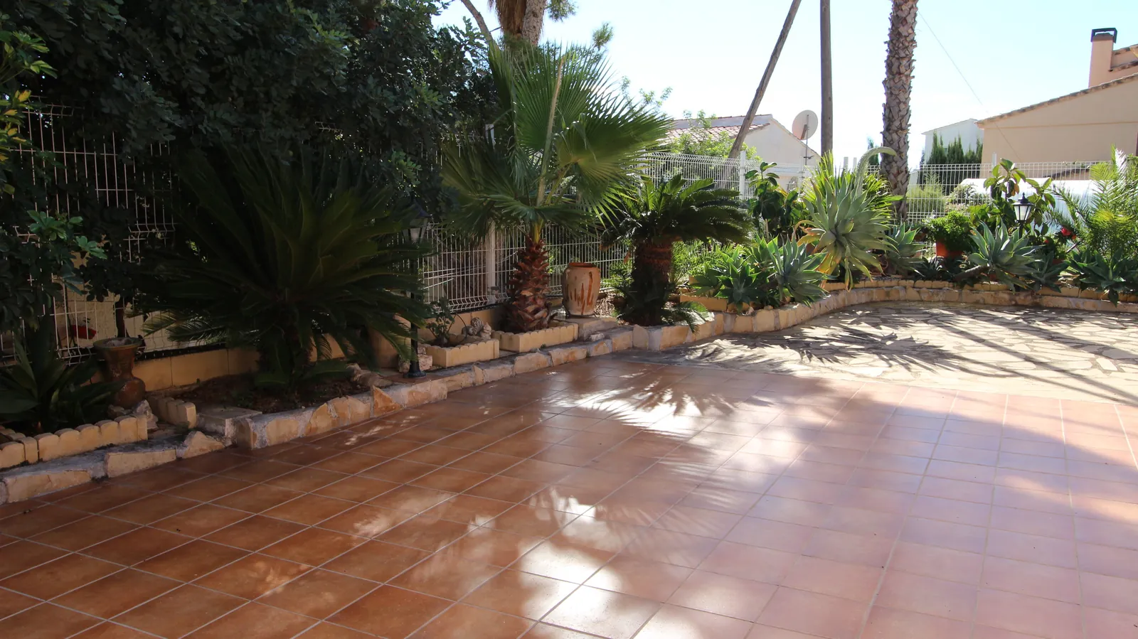 VILLA MUY CERCA DE LA PLAYA Y DE SUPERMERCADOS