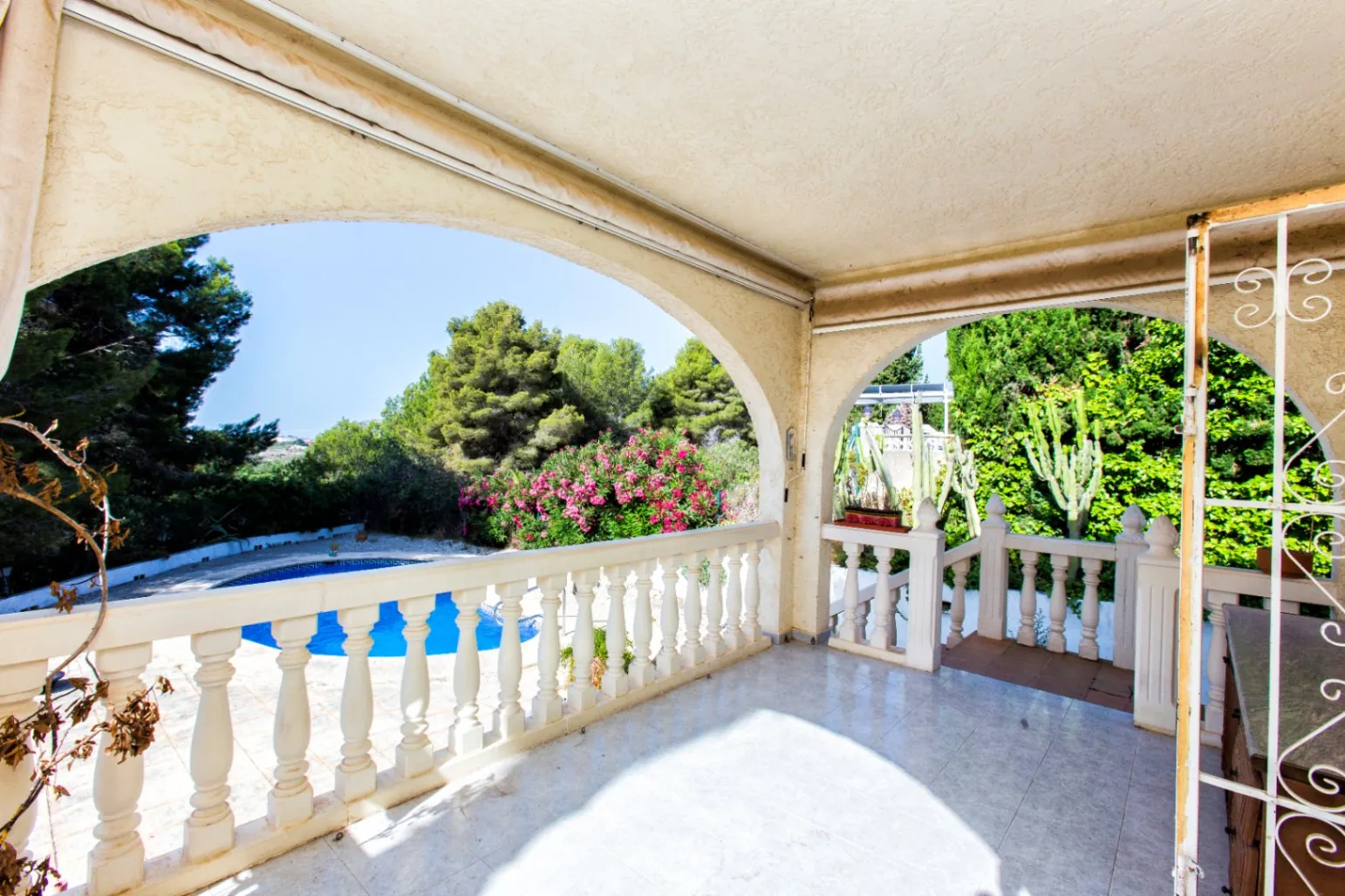 Zu renovierende Villa zu verkaufen in Empedrola, Calpe