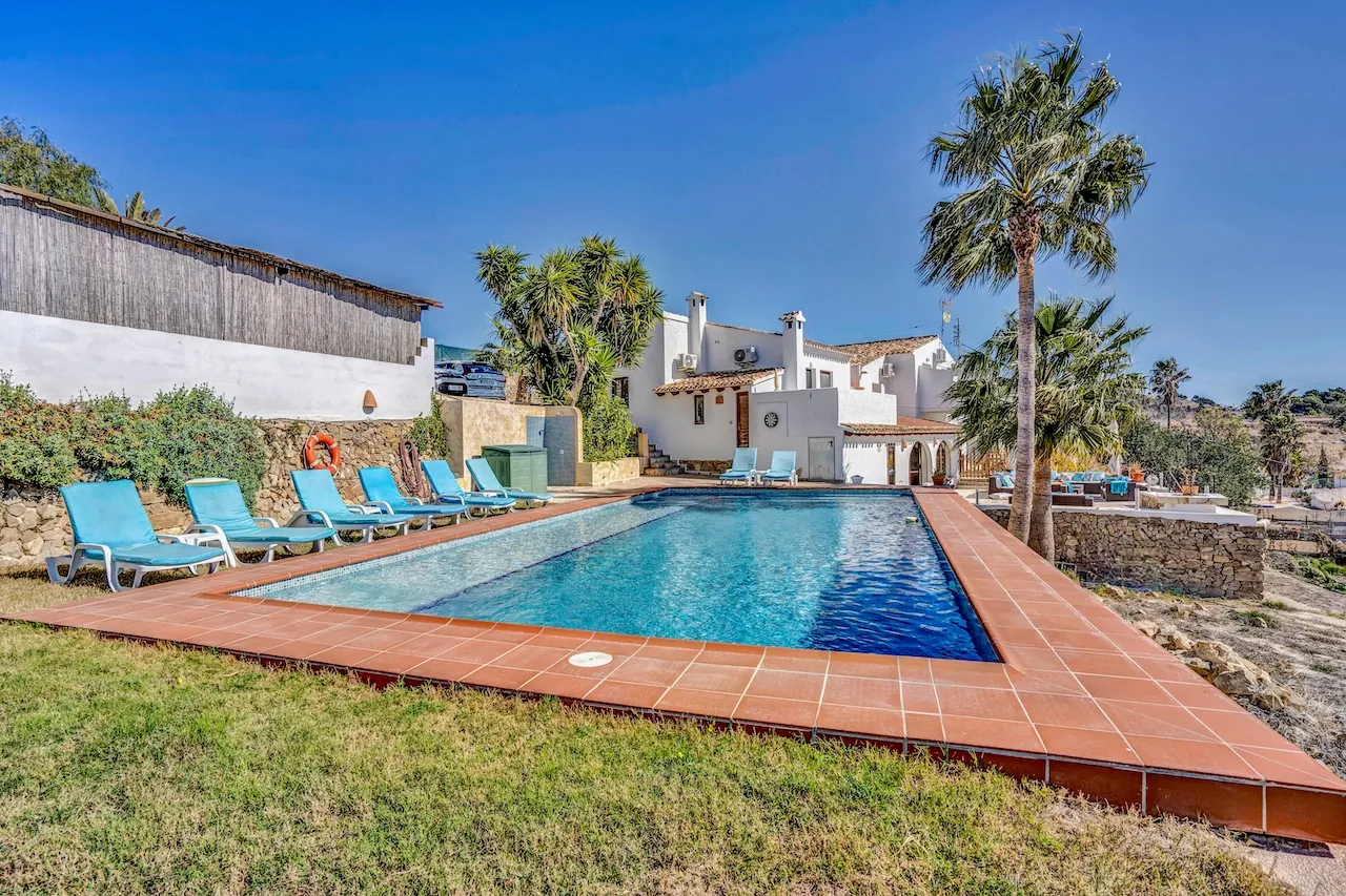 Finca for sale in Benissa
