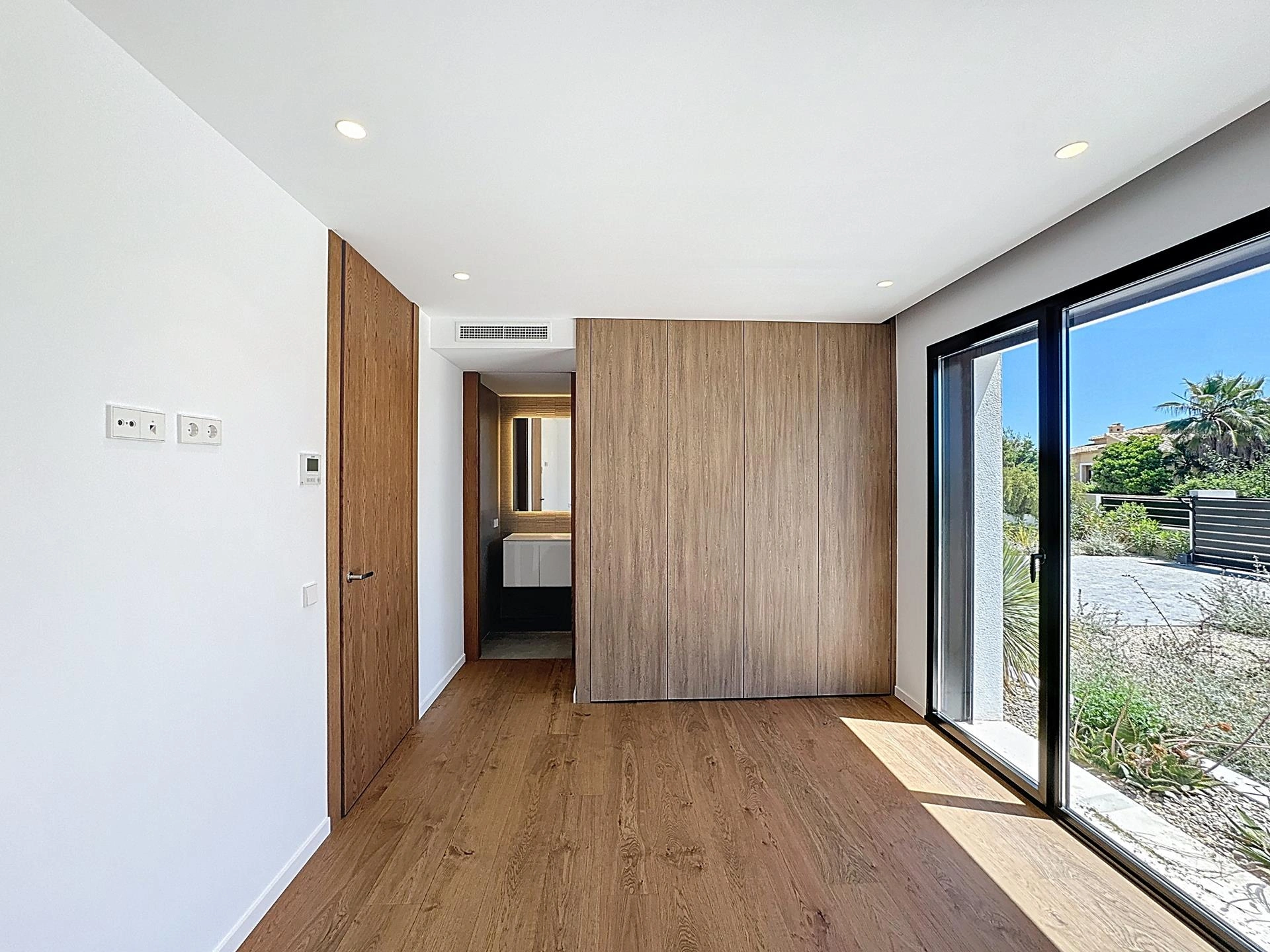 Cumbre del Sol modern villa with new sea views