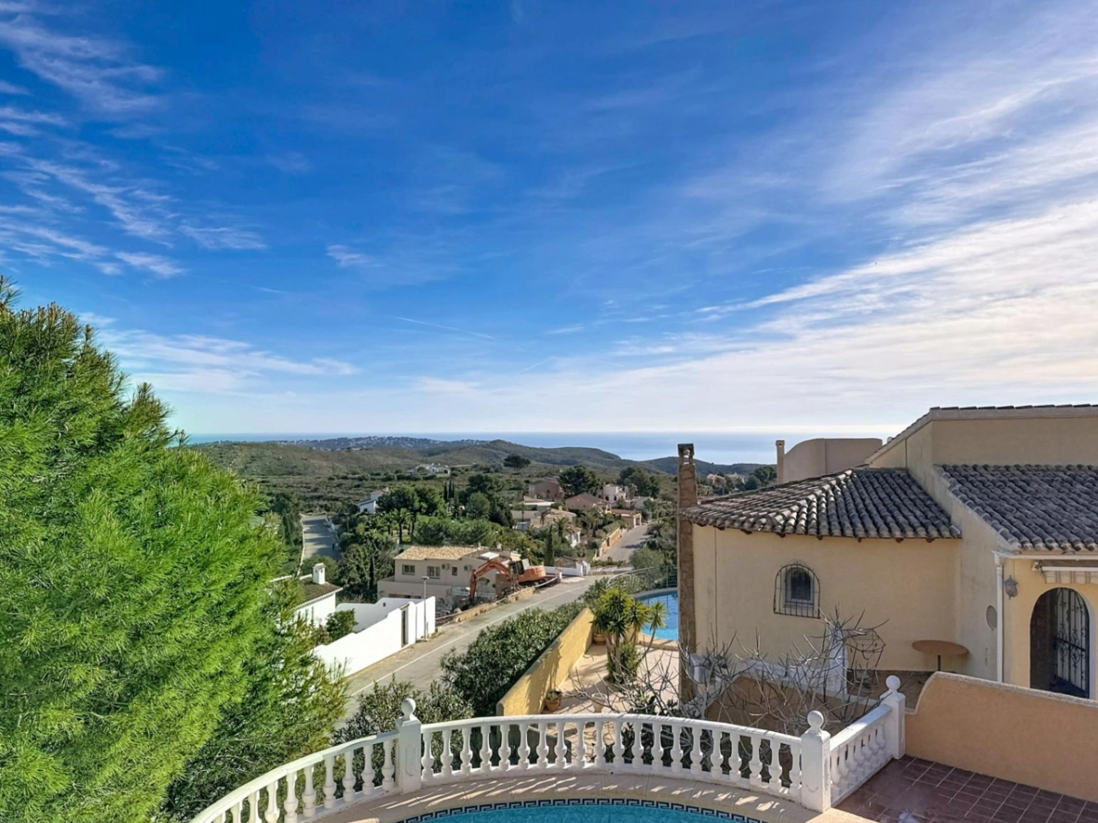 Cumbre del Sol villa with private pool and sea views