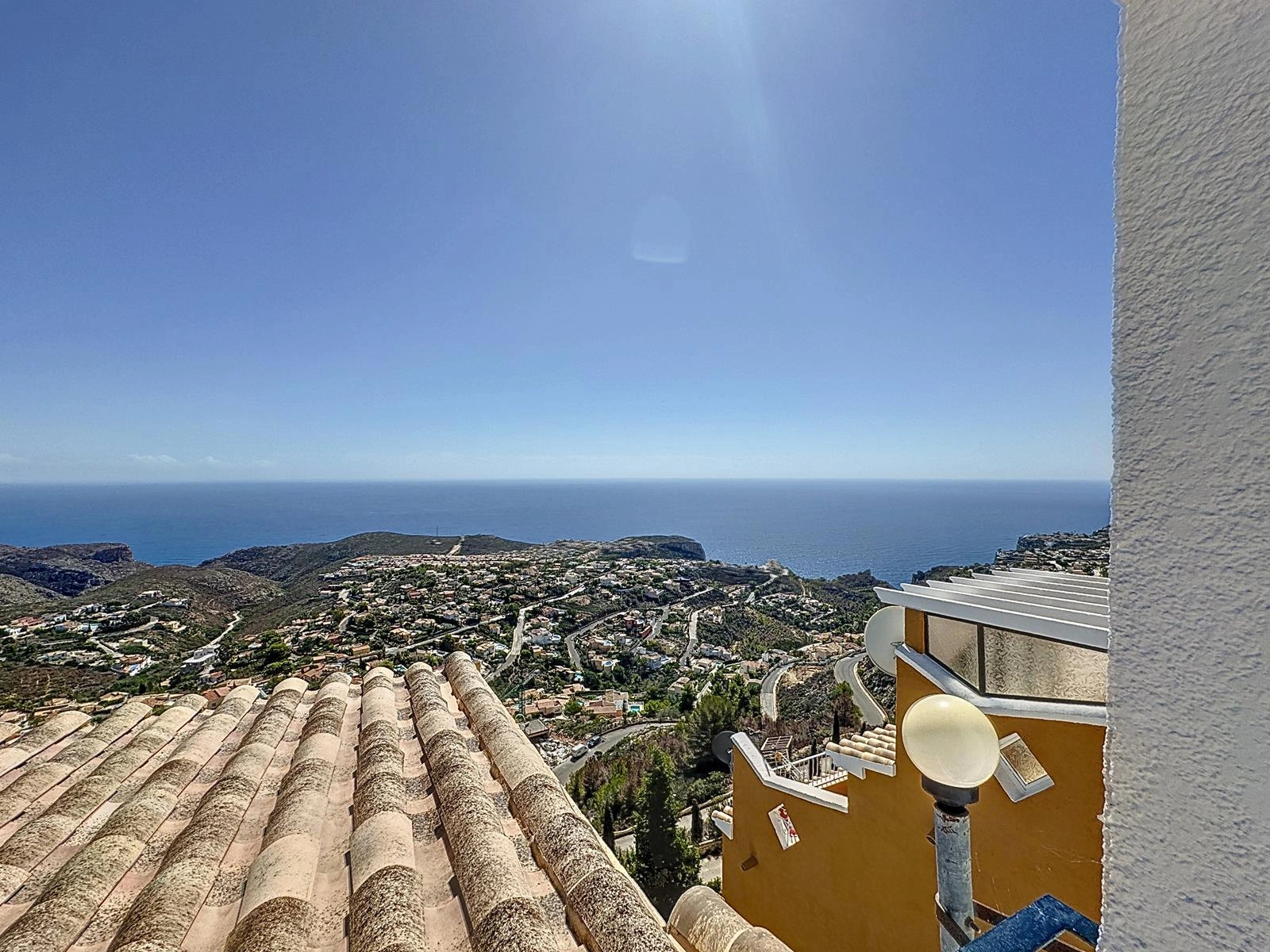 Cumbre del Sol apartamento con vistas espectaculares al mar en Pueblo Panorama
