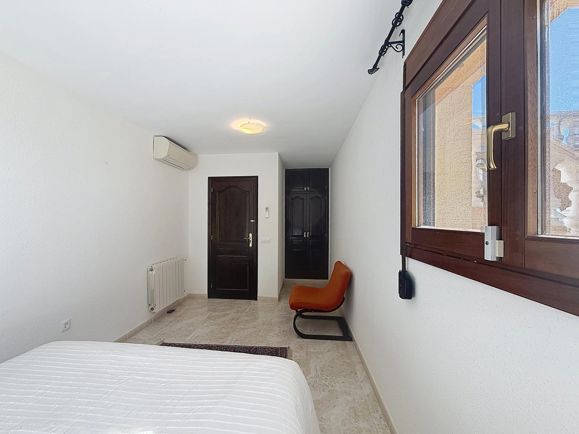 Cumbre del Sol villa on a double plot with panoramic views in Kalmias