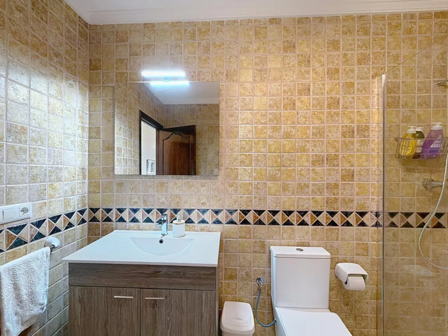Cumbre del Sol villa on a double plot with panoramic views in Kalmias