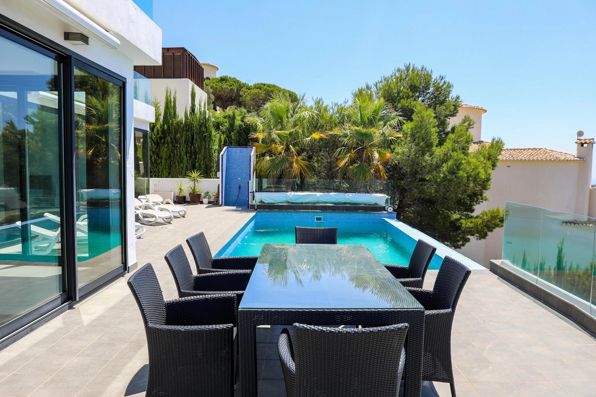 Villa moderna con vistas panoramicas