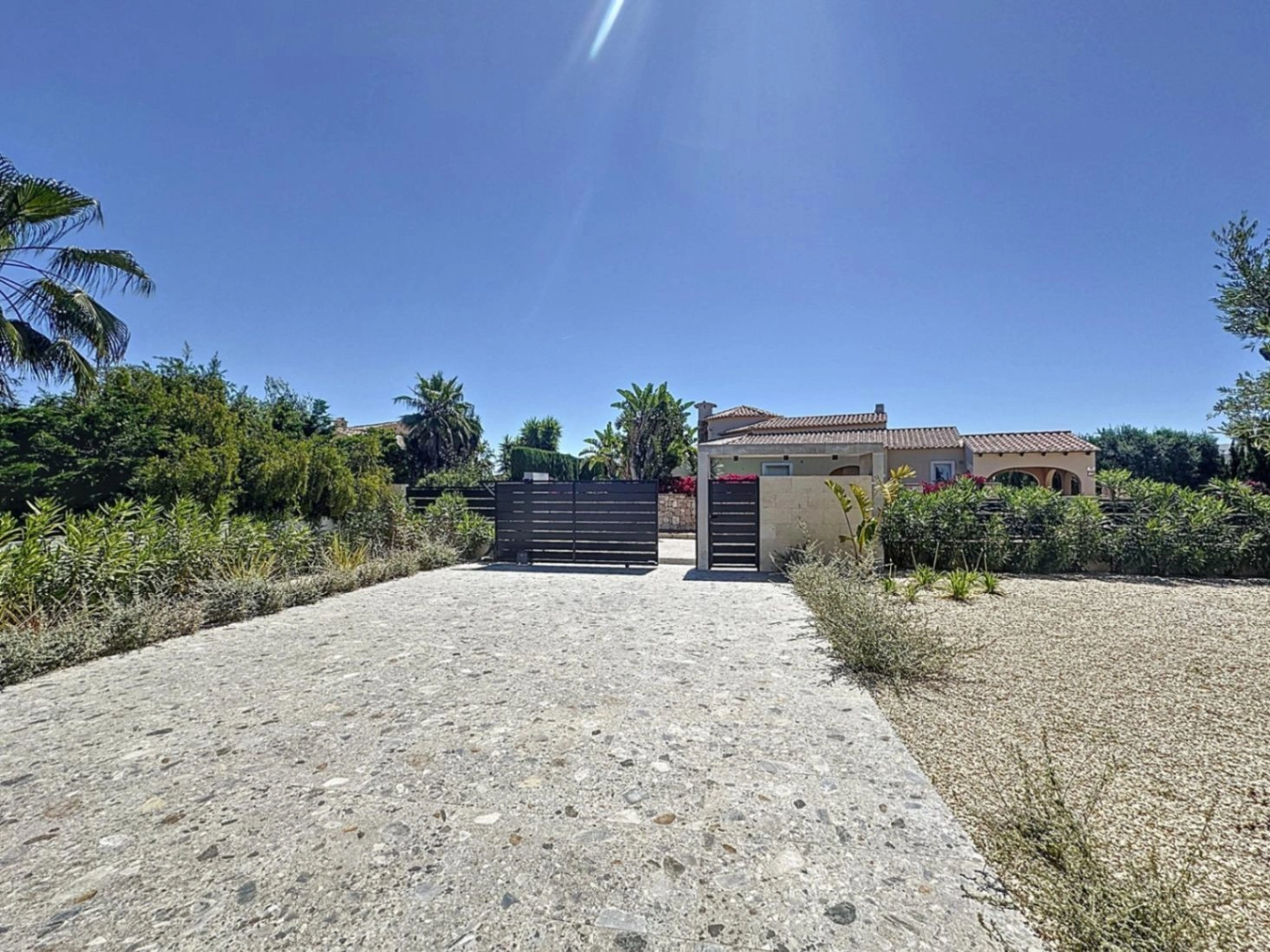 Cumbre del Sol modern villa with new sea views