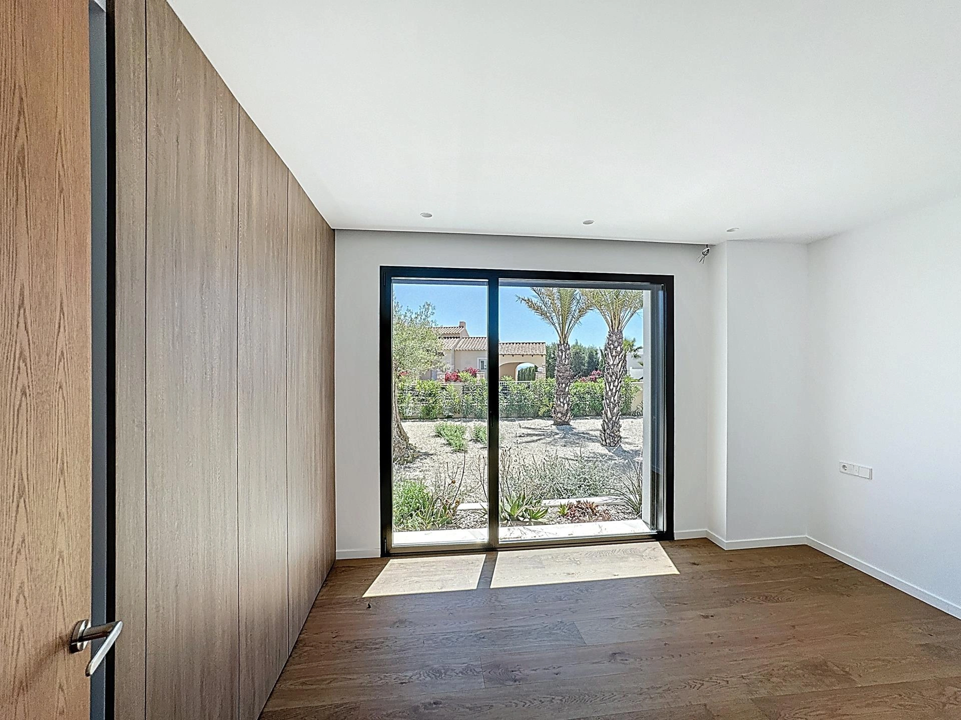 Cumbre del Sol modern villa with new sea views