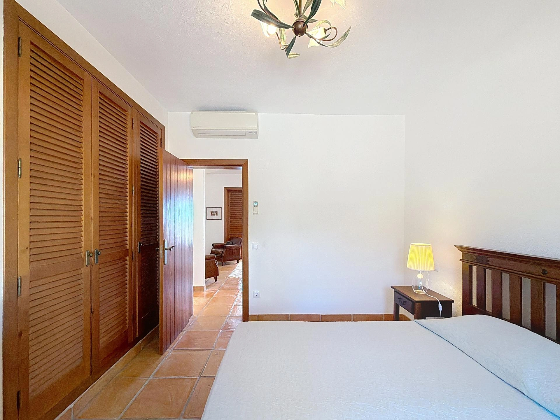 Cumbre del Sol villa on a double plot with panoramic views in Kalmias