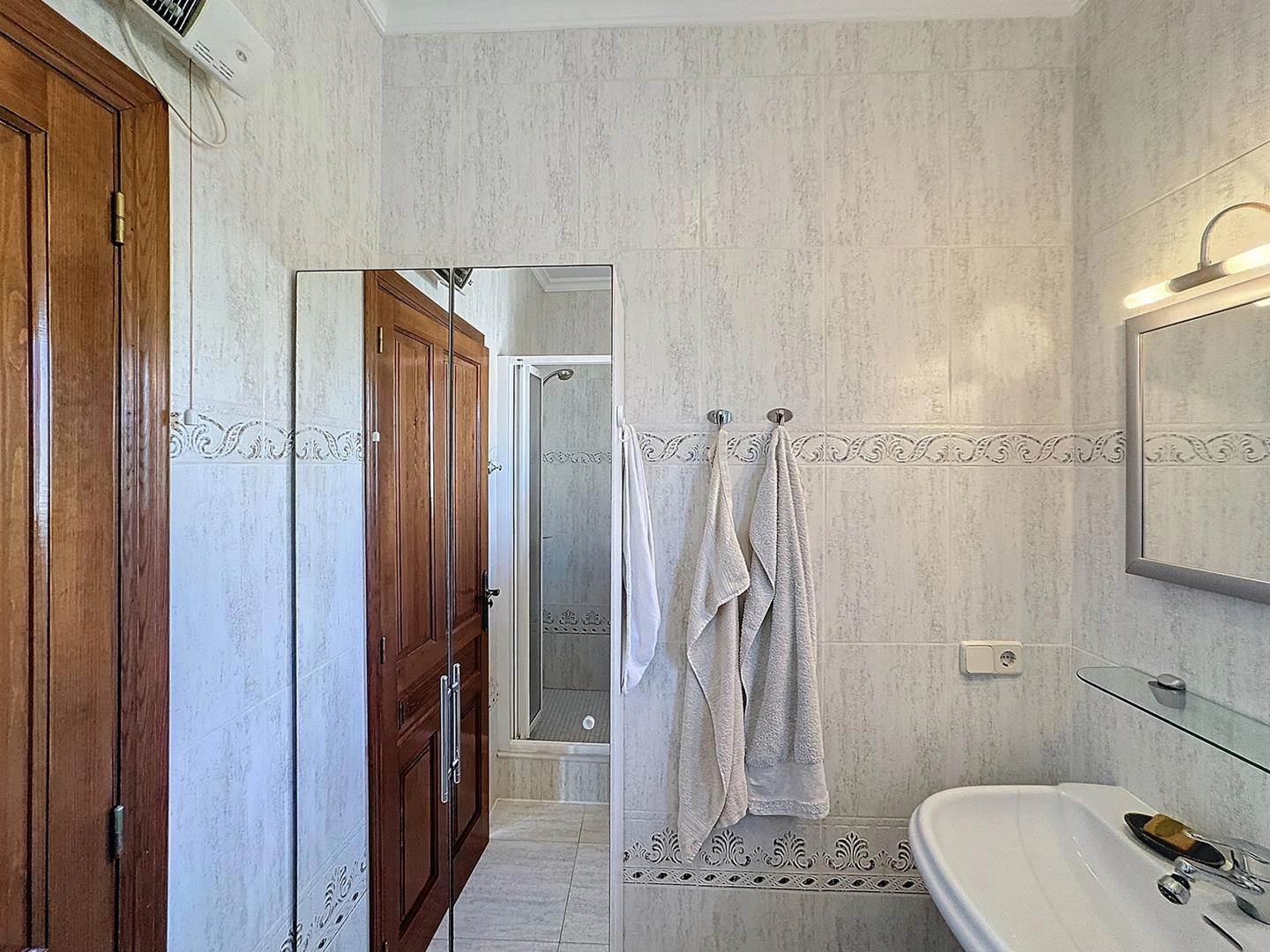Cumbre del Sol Villa with sea views and private pool