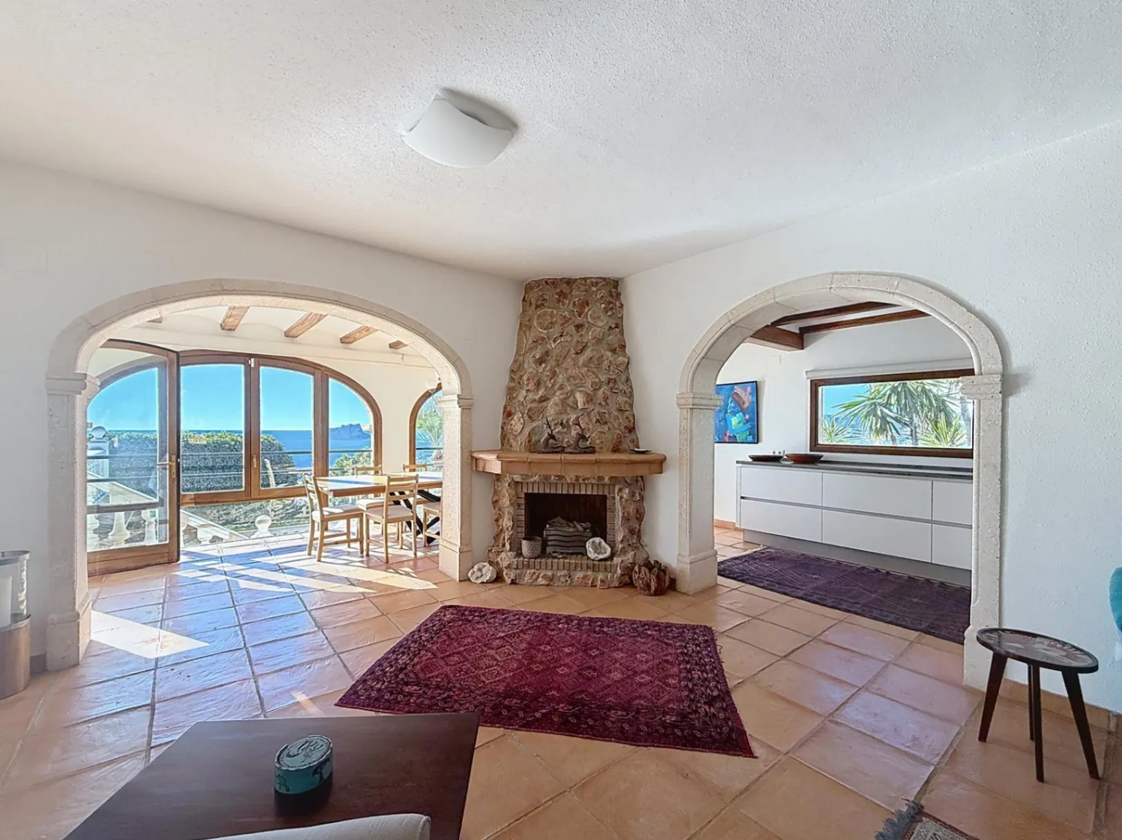 Cumbre del Sol villa on a double plot with panoramic views in Kalmias