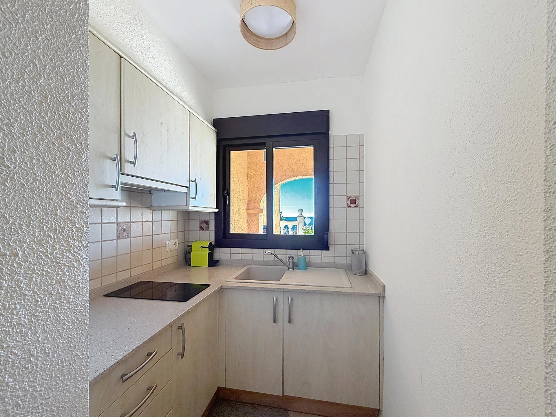 Cumbre del Sol villa on a double plot with panoramic views in Kalmias