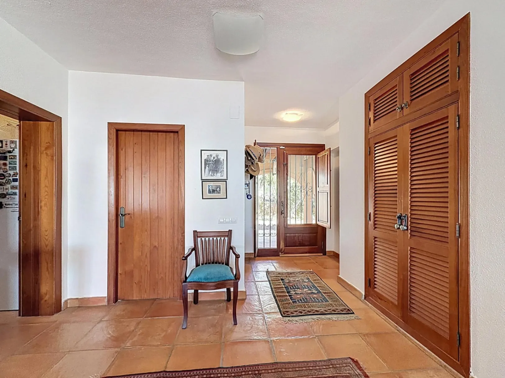 Cumbre del Sol villa on a double plot with panoramic views in Kalmias
