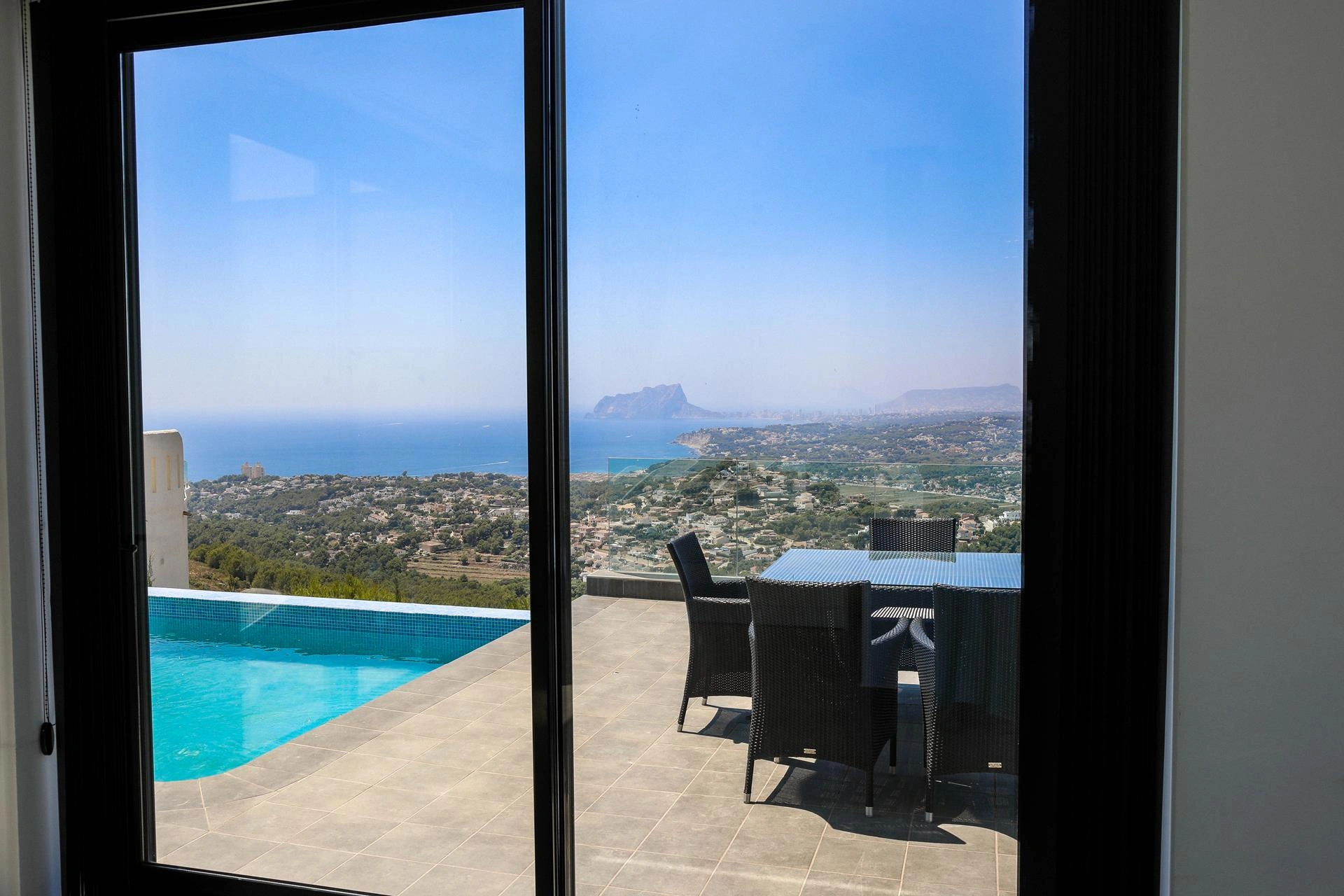 Villa moderna con vistas panoramicas