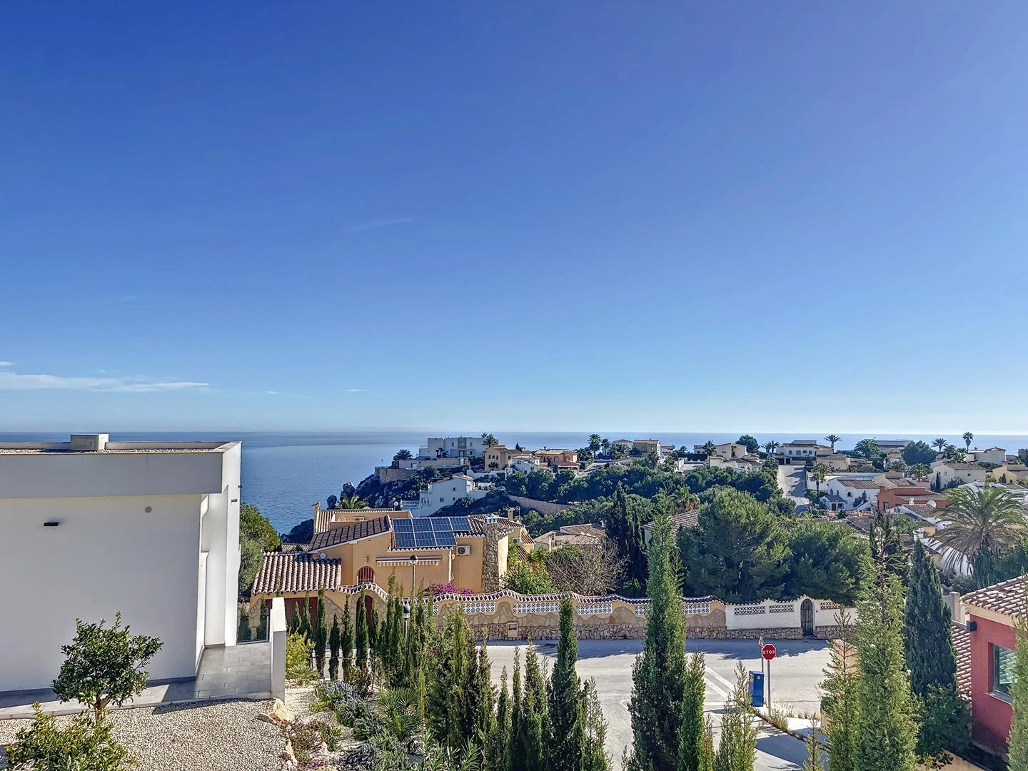 Villa moderna con vistas al mar y piscina privada