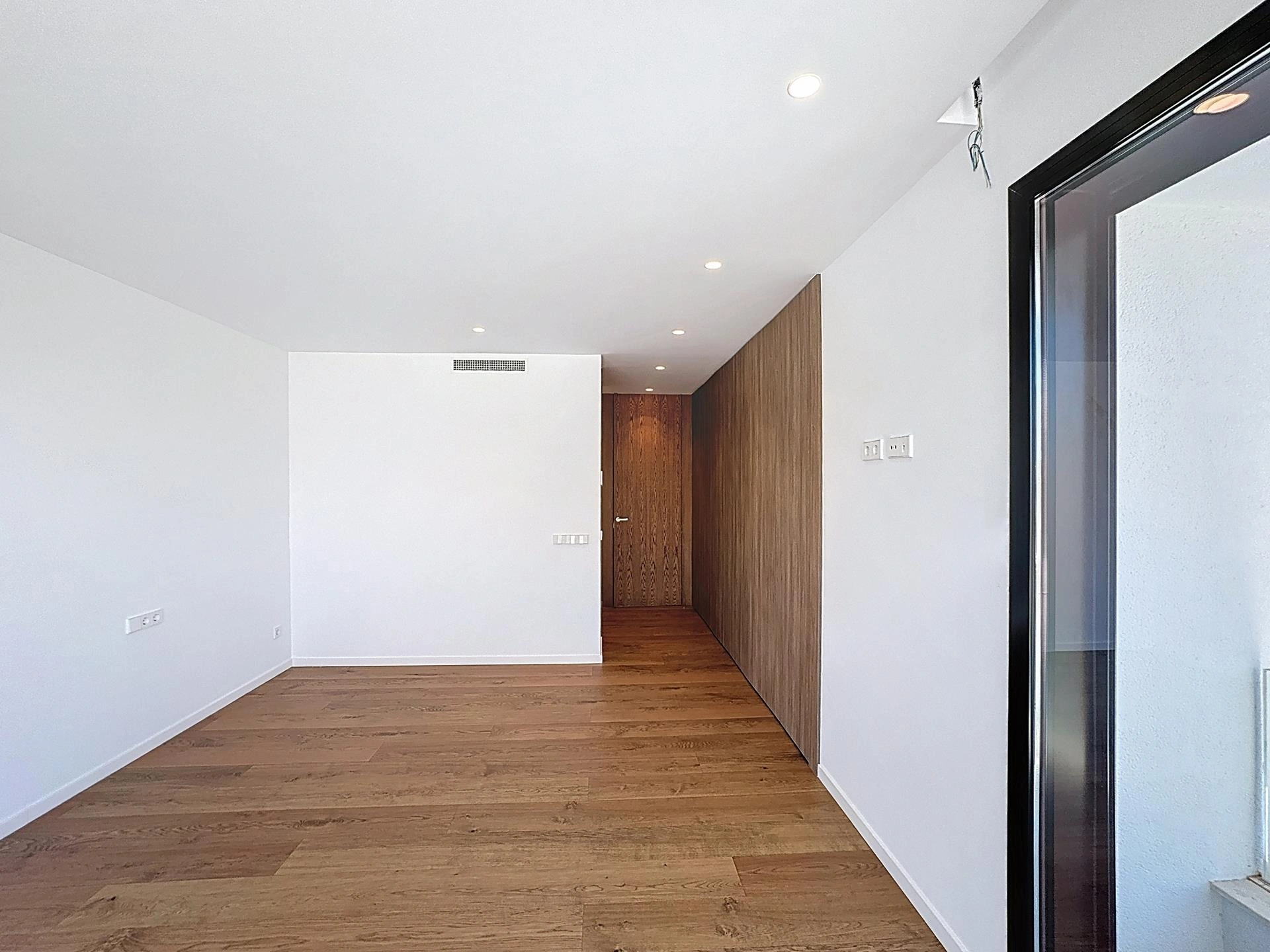 Cumbre del Sol modern villa with new sea views