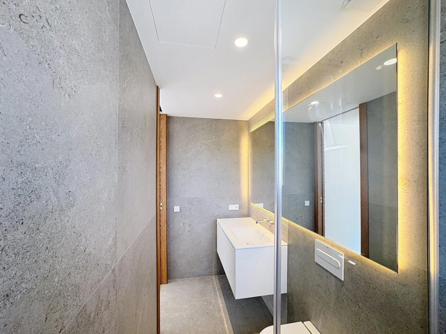 Cumbre del Sol modern villa with new sea views