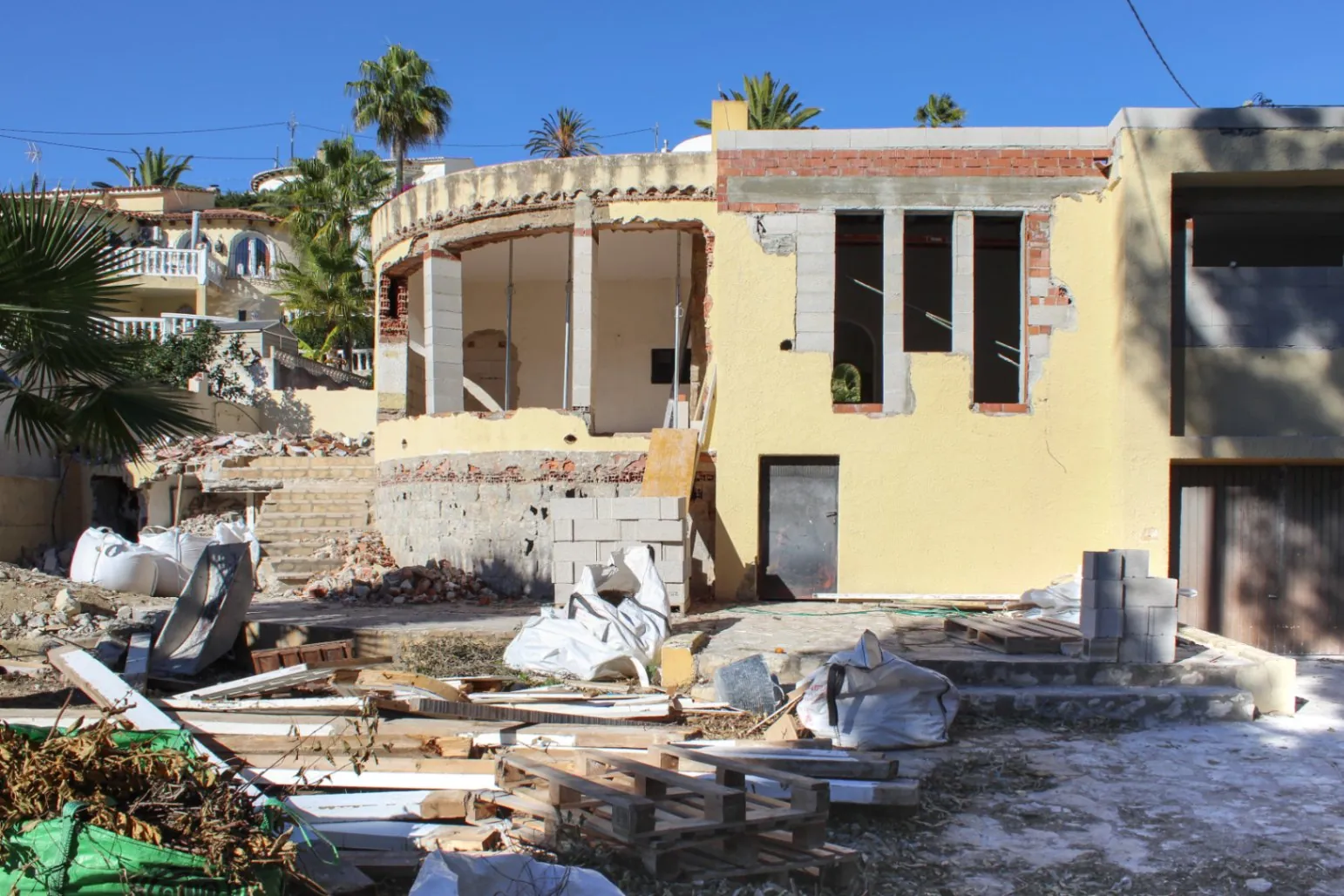 Proyecto de renovación: villa estilo ibicenco en venta en Benissa