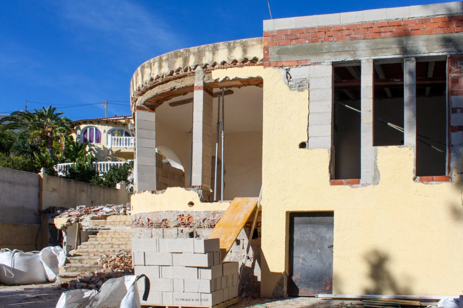 Proyecto de renovación: villa estilo ibicenco en venta en Benissa