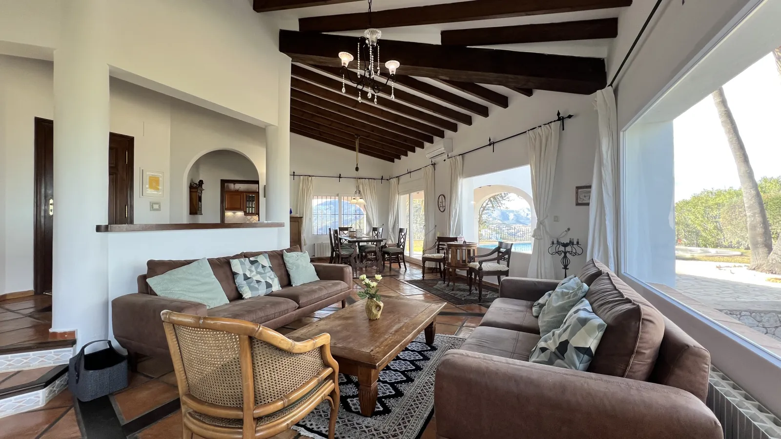 Villa exclusive de style finca avec vue panoramique à couper le souffle, piscine et jardin luxuriant sur le Monte Pego