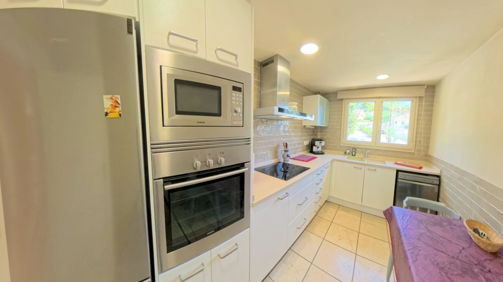 Retraite côtière luxueuse : superbe appartement de 3 chambres au centre de Moraira