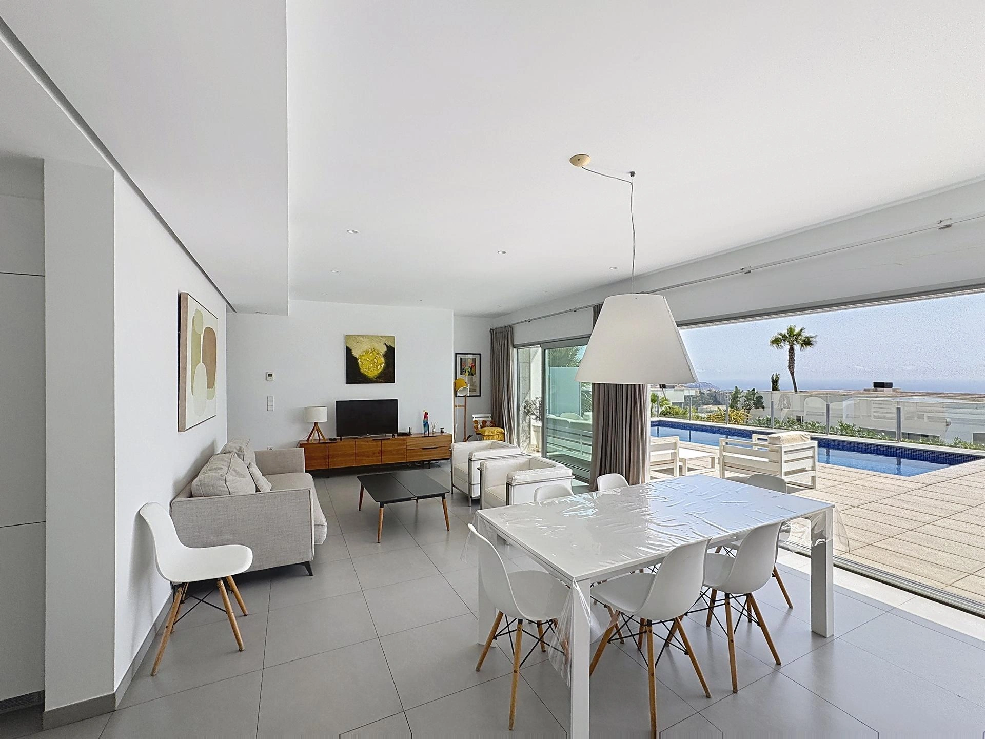 Cumbre del Sol villa moderna con vistas al mar