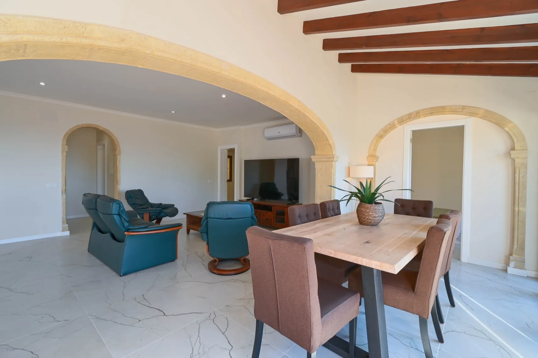 . DOS VILLAS +  APARTAMENTO DE INVITADOS . MORAIRA. VISTAS AL MAR