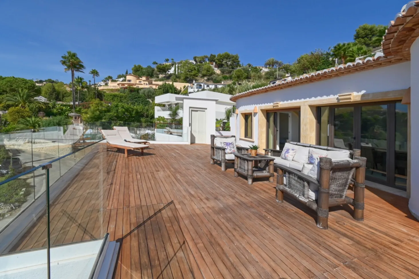 . DOS VILLAS +  APARTAMENTO DE INVITADOS . MORAIRA. VISTAS AL MAR