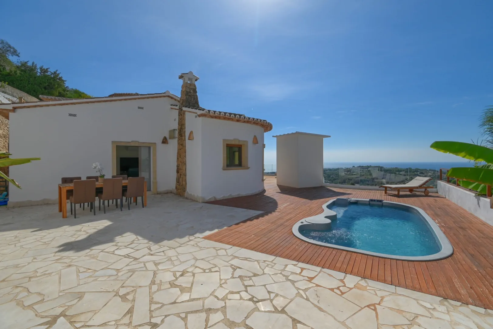. DOS VILLAS +  APARTAMENTO DE INVITADOS . MORAIRA. VISTAS AL MAR