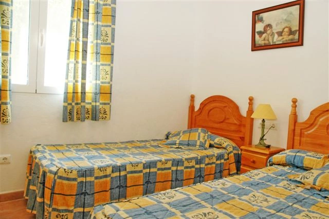 VILLA IN CALPE MIT FREIEM BLICK