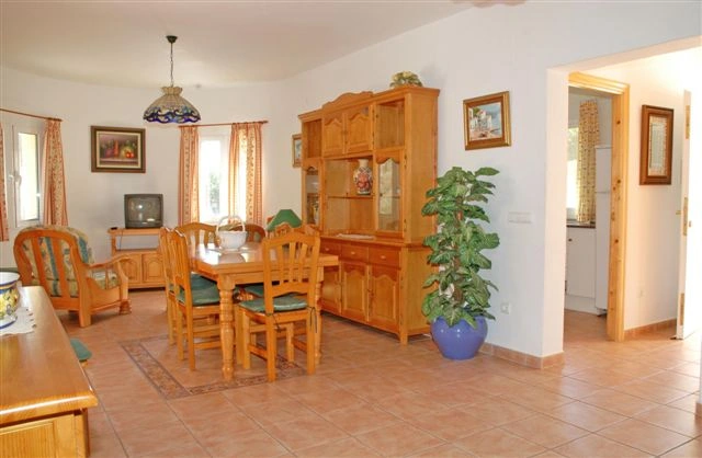 VILLA IN CALPE MIT FREIEM BLICK