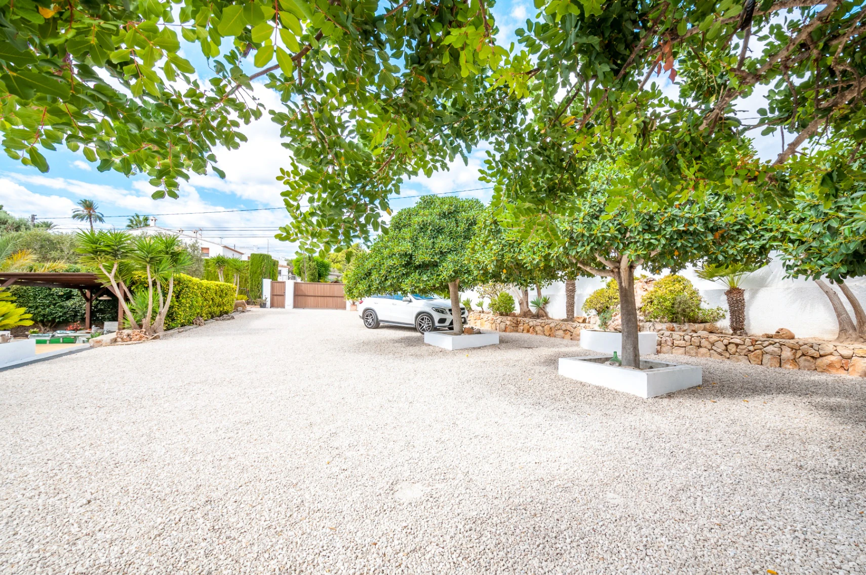 Benissa Finca for Sale on Large Plot with Pool and Guest House