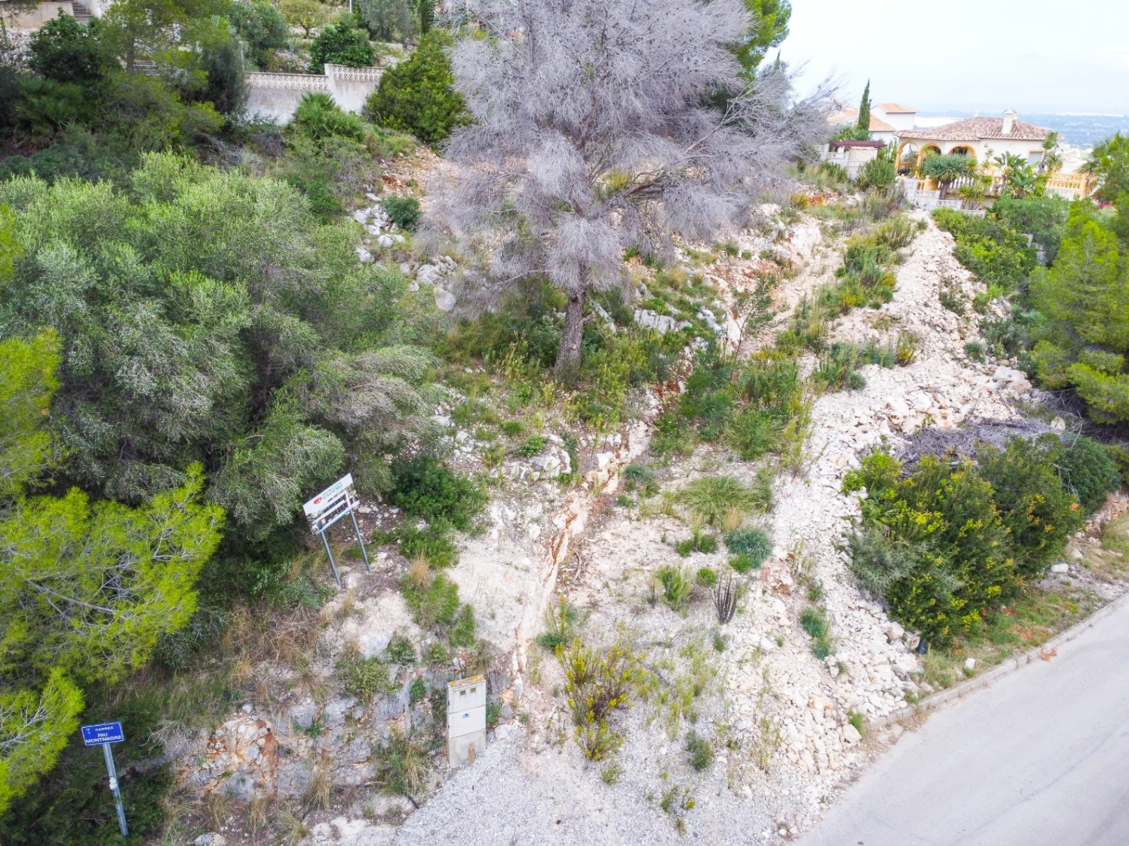 Exclusive Ibiza-Style Design Villa in Pedreguer with Panoramic Mountain Views