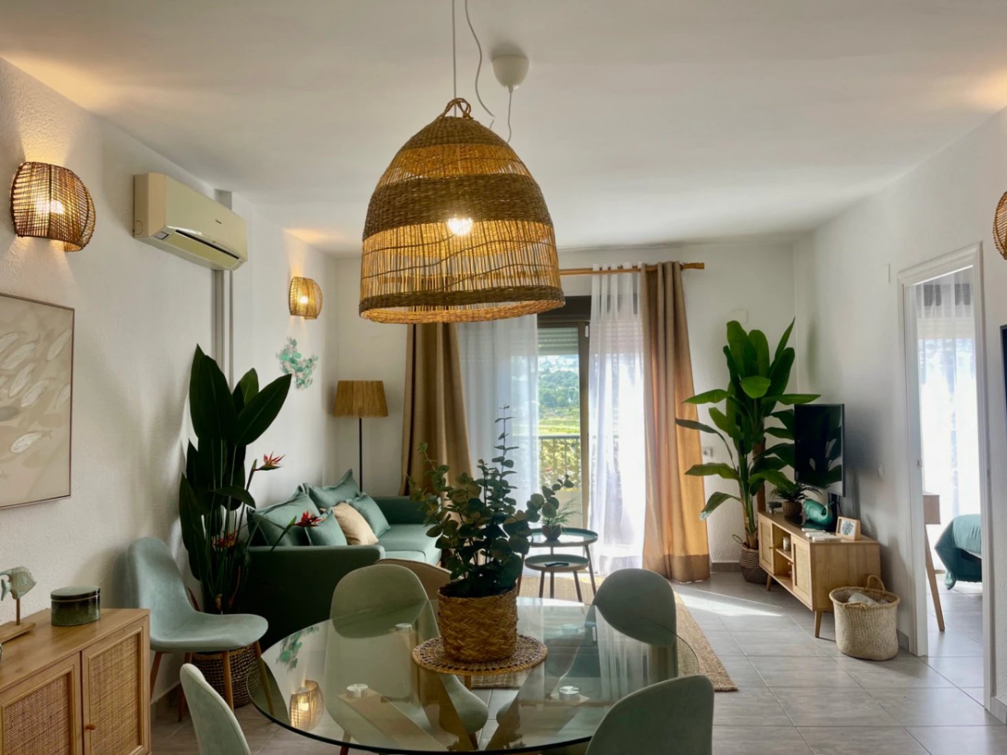 APARTAMENTO EN MORAIRA CON BALCON DE 14m2