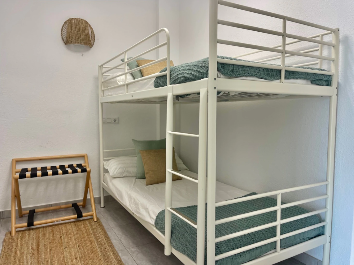 APARTAMENTO EN MORAIRA CON BALCON DE 14m2