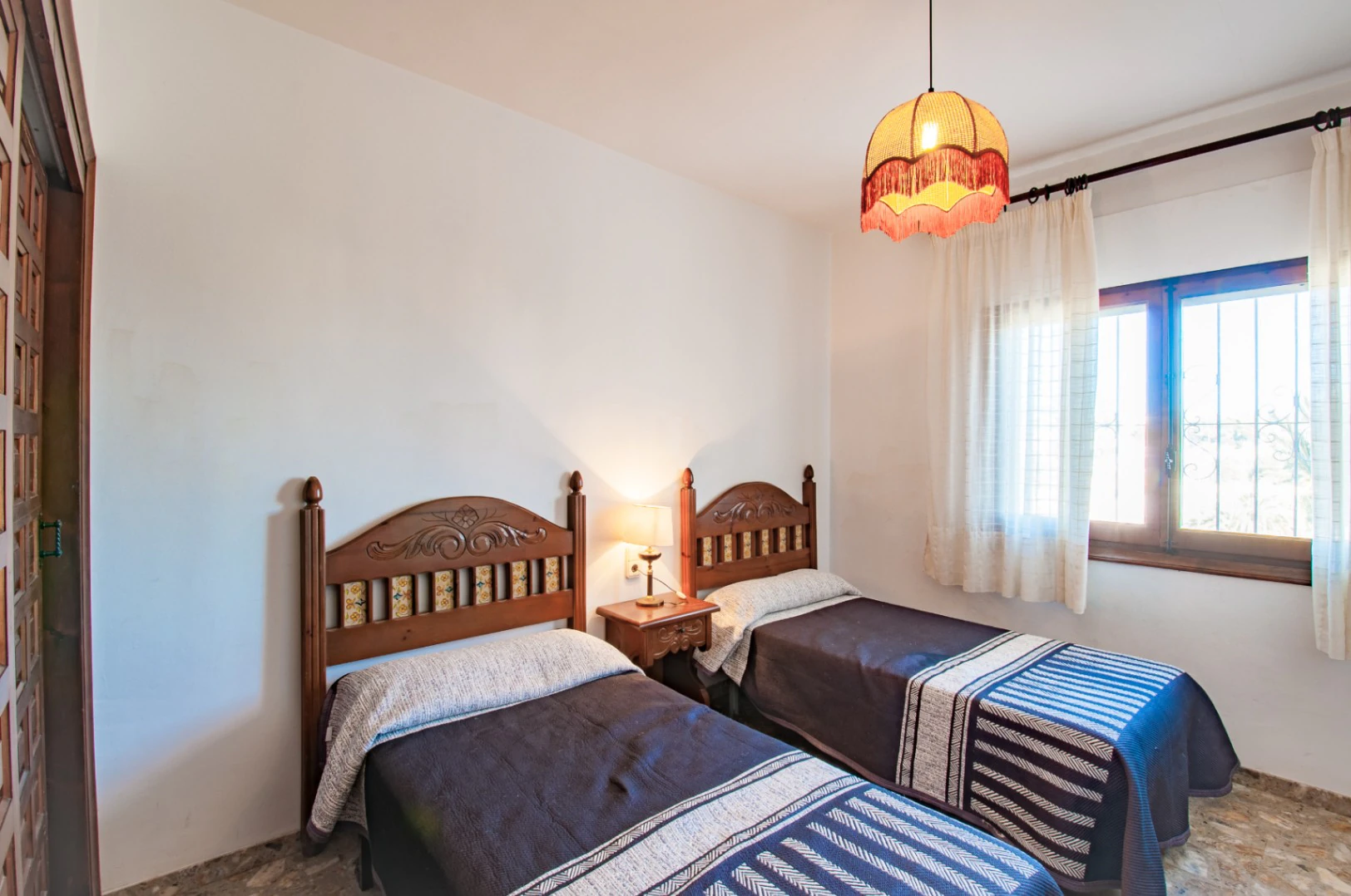 Descubre estas villas gemelas únicas en La Fustera, Benissa