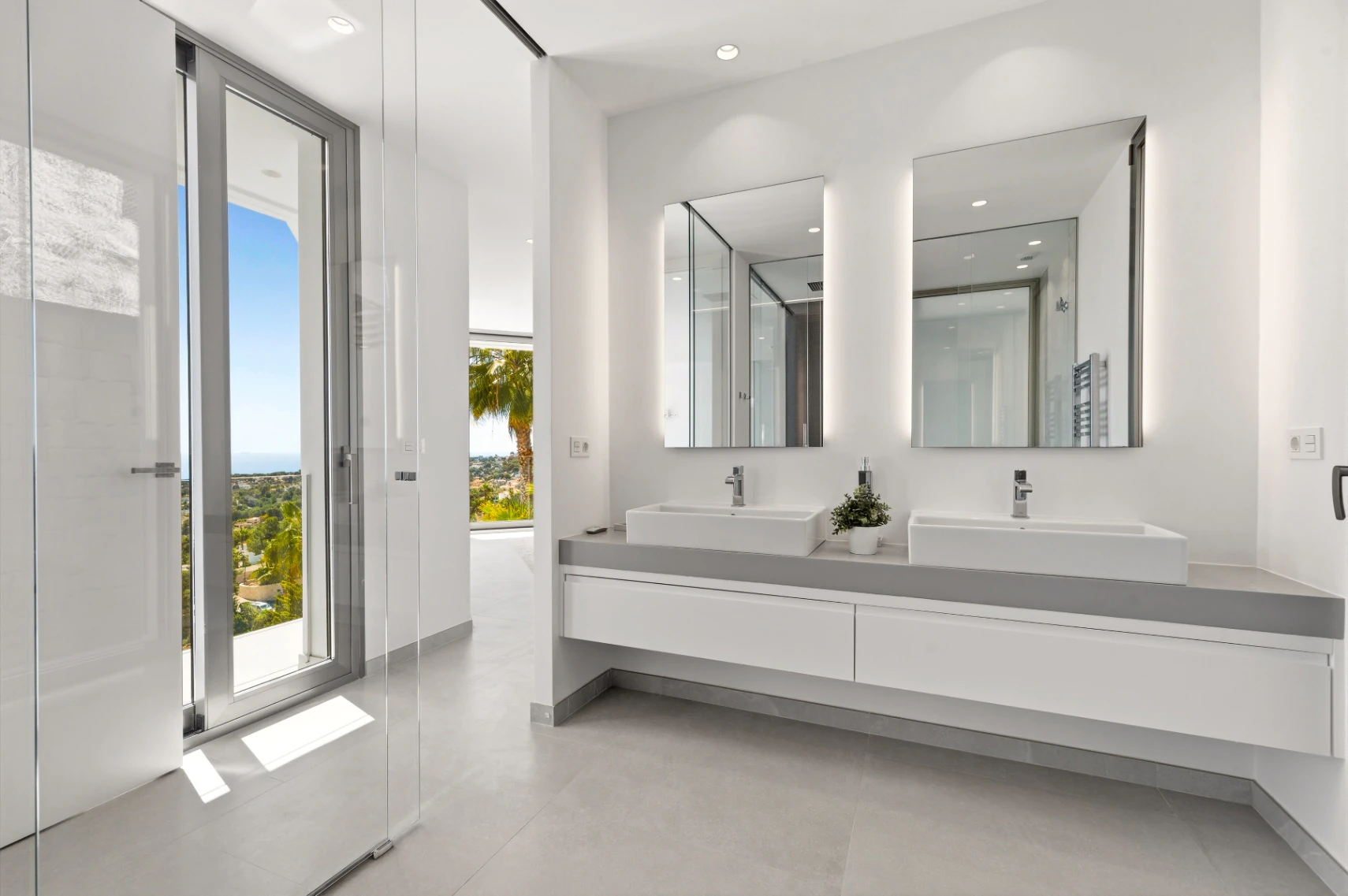 Excepcional Villa de Lujo en Moraira – Donde el Diseño, la Tecnología y las Vistas al Mar se Unen