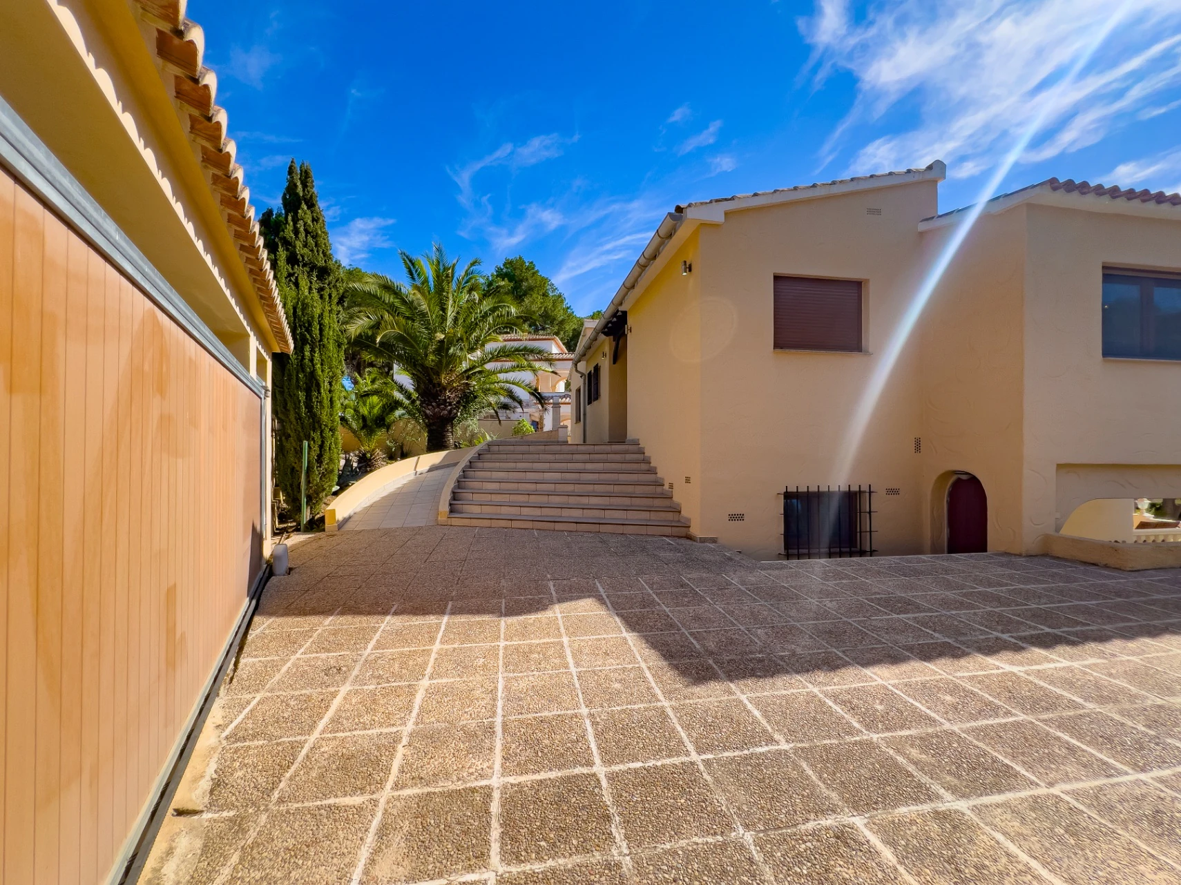 Villa con Vista al Mar en Venta en Moraira a Poca Distancia del Centro
