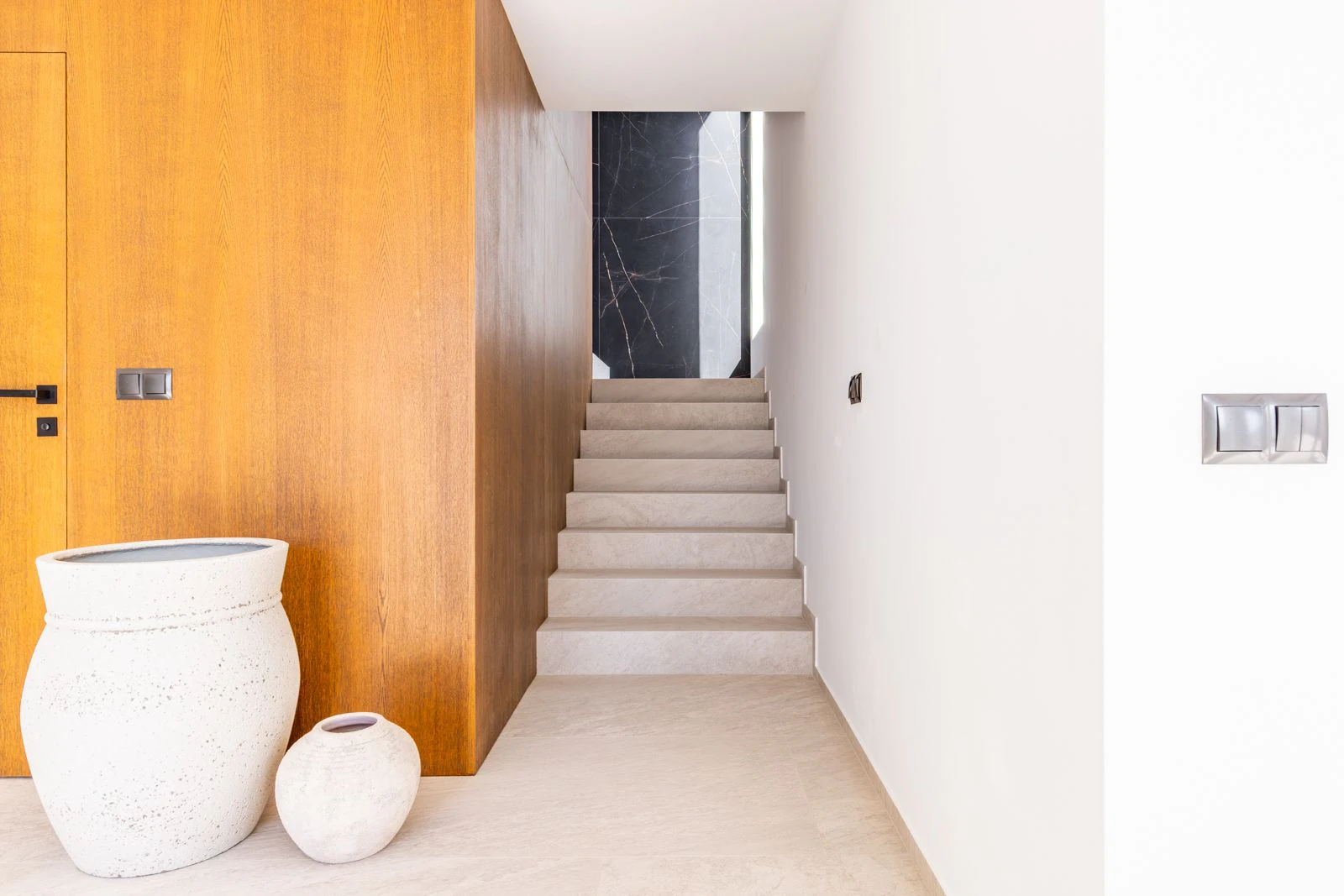 Mediterranean villa with high-end luxury finishes and sea views, just 5 minutes from Moraira.