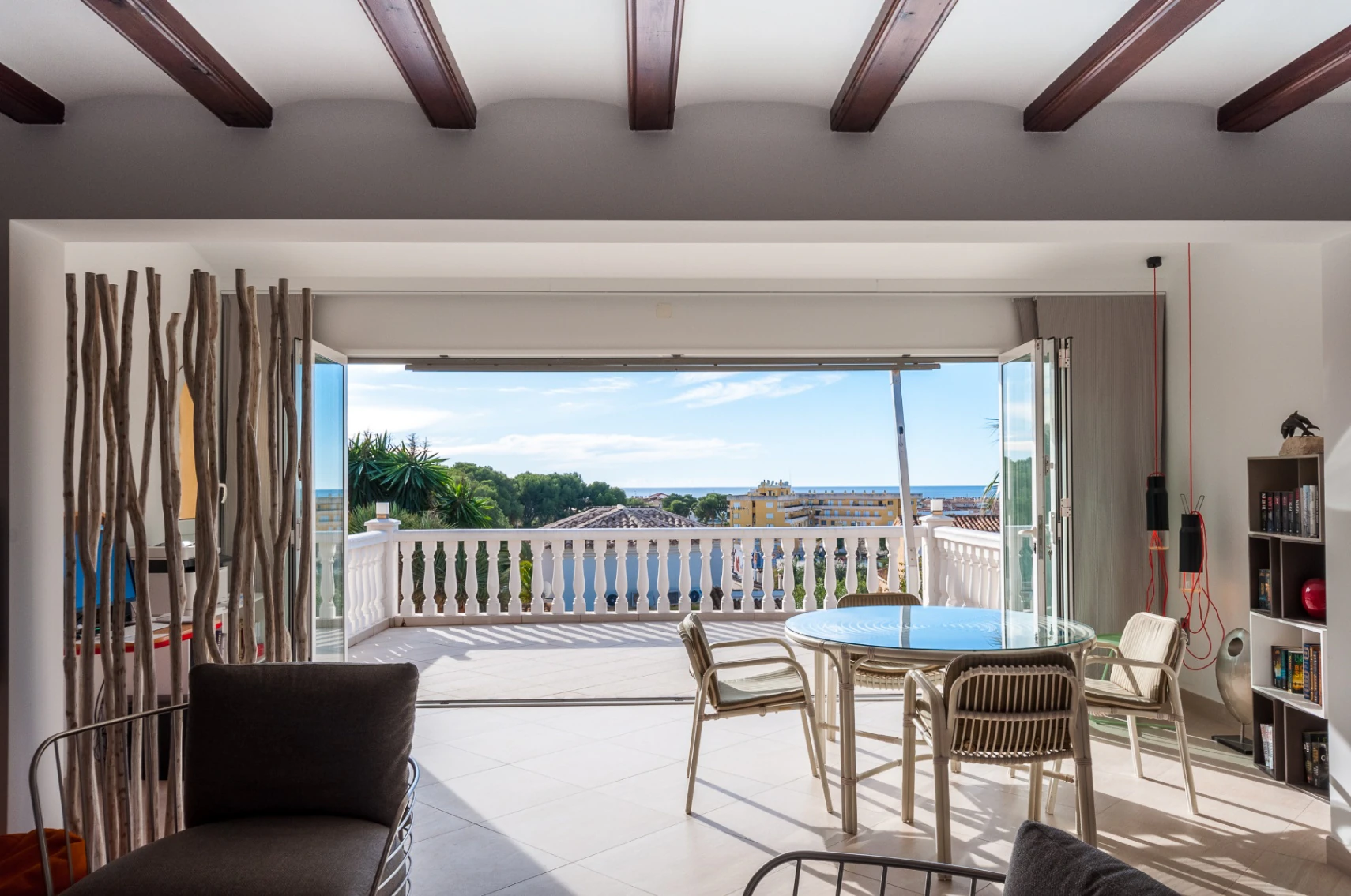 Villa con Vista al Mar en Venta en Moraira a Poca Distancia del Centro