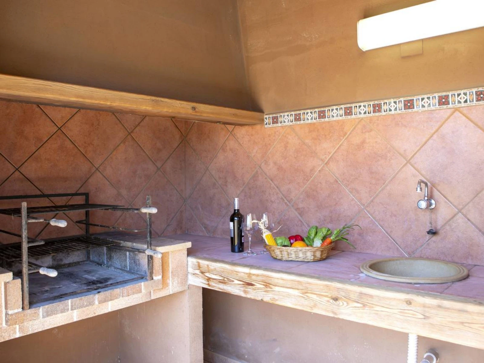 Chalet en venta de 4 dormitorios y piscina en Benissa, Alicante